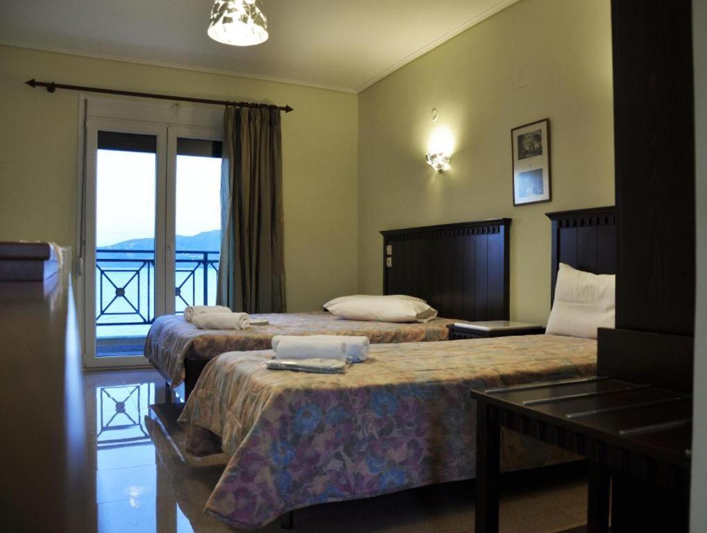 Ariadnes Holiday Accommodation Apidias Lakos 外观 照片