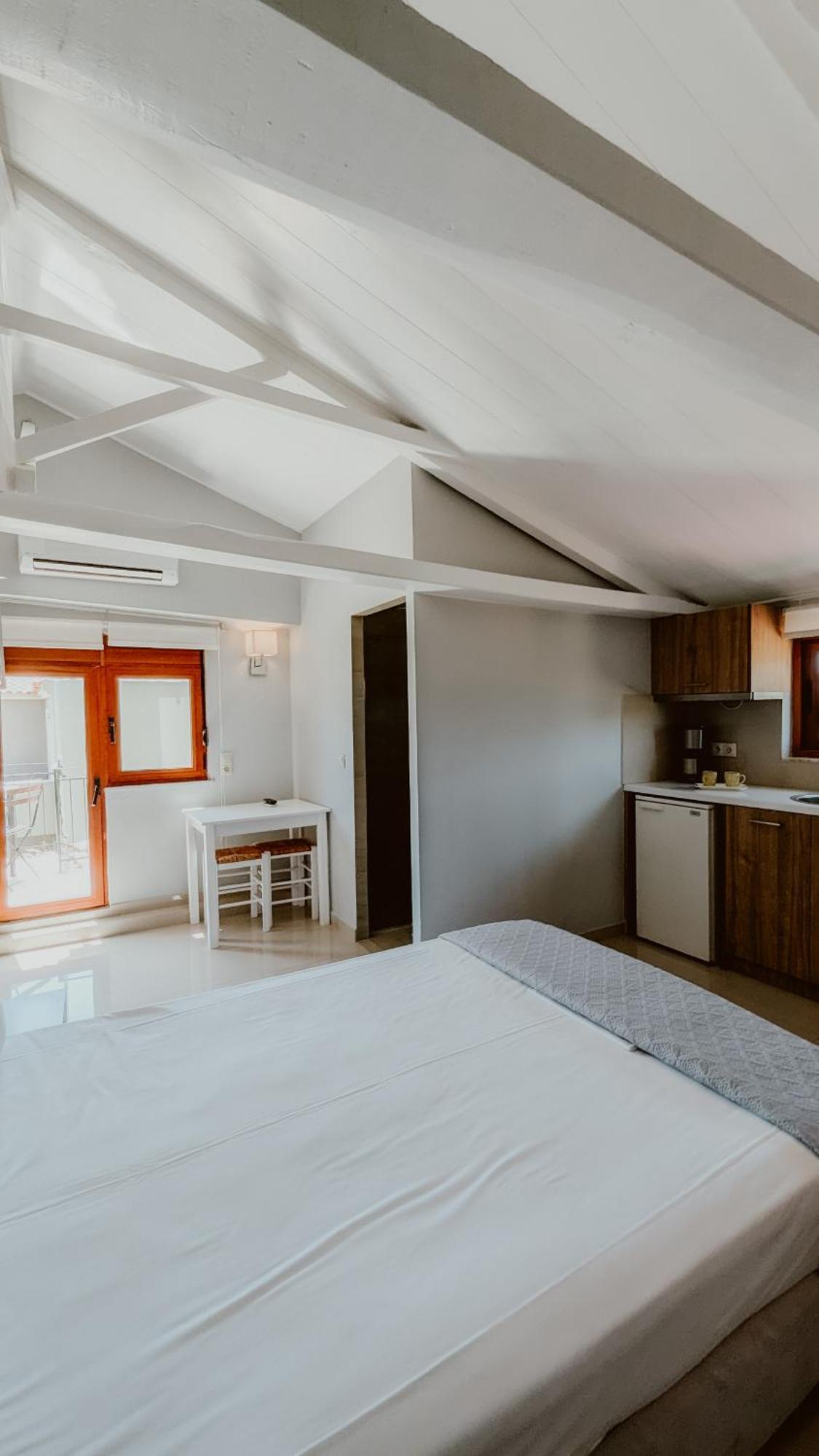 Ariadnes Holiday Accommodation Apidias Lakos 外观 照片