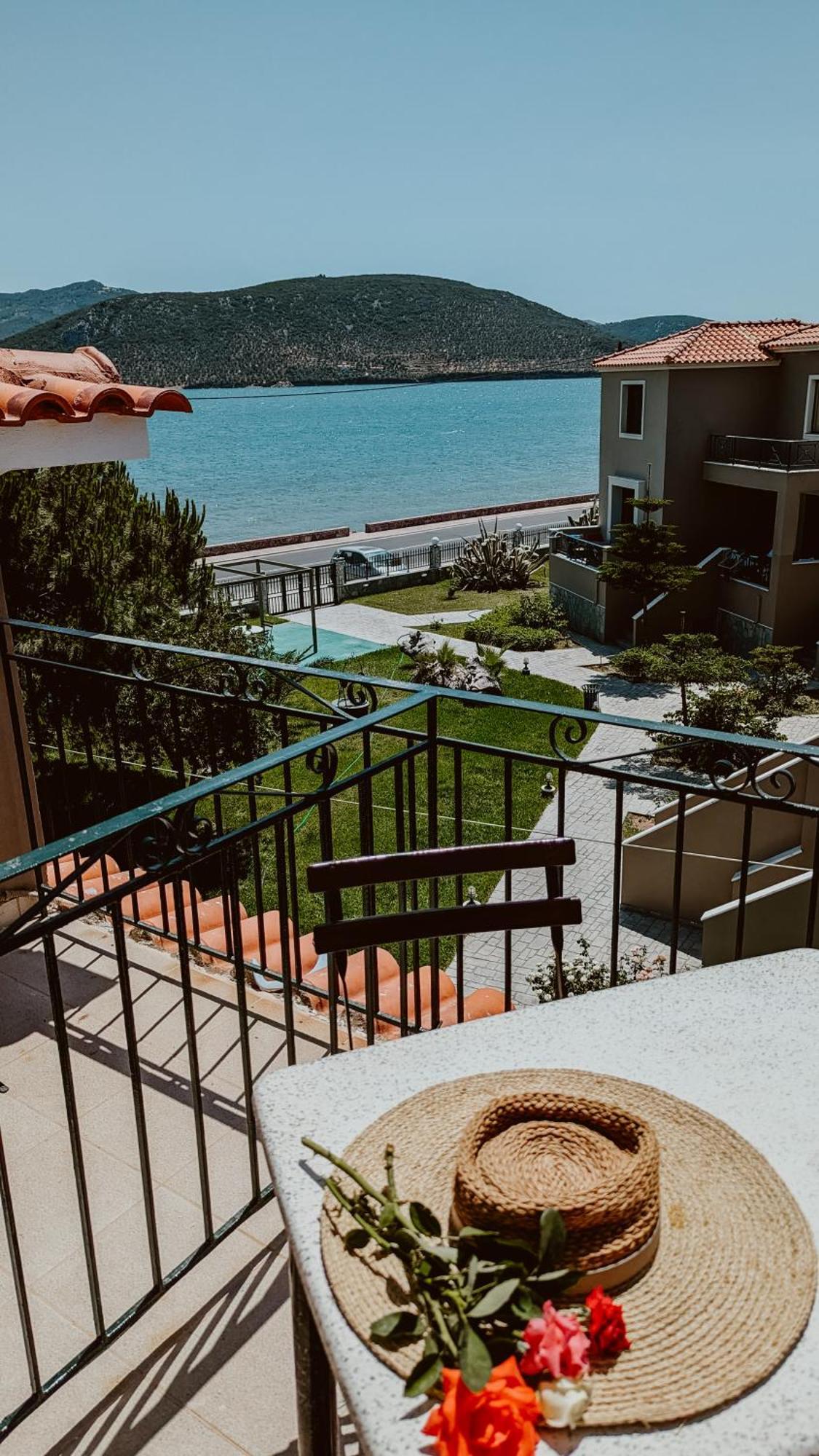 Ariadnes Holiday Accommodation Apidias Lakos 外观 照片